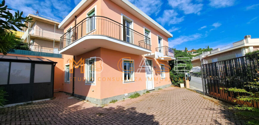 Villa in vendita in Villaggio Iris s.n.c