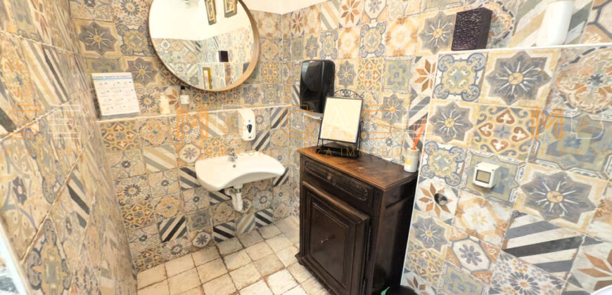 Opportunità Unica Attività nel Cuore del Porto di Imperia – Cessione Quote Ristorante Storico