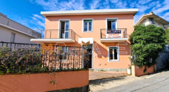 Villa in vendita in Villaggio Iris s.n.c