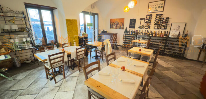 Opportunità Unica Attività nel Cuore del Porto di Imperia – Cessione Quote Ristorante Storico
