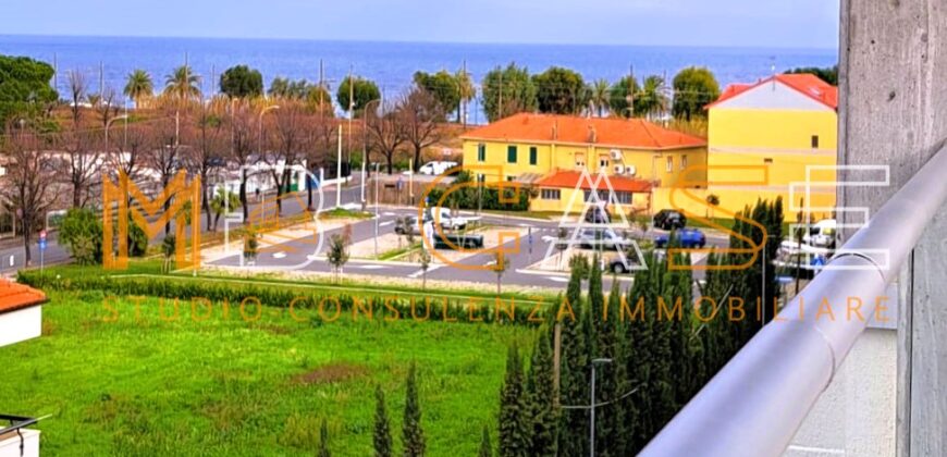 Albenga – Attico di Nuova Generazione a 100 mt dal mare