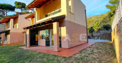 1VILLA A SCHIERA CON GIARDINO NUOVA IN CLASSE A