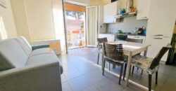 SPLENDIDO BILOCALE RISTRUTTURATO ed ARREDATO 50mt MARE