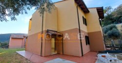 1VILLA A SCHIERA CON GIARDINO NUOVA IN CLASSE A