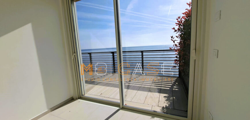Prestigioso Attico con Vista Mare – Castello Borelli, Borghetto Santo Spirito