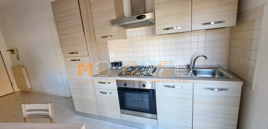 PLURILOCALE con DOPPI Servizi, Terrazza Visa Mare e Ampio BOX- 600 Mt. Mare