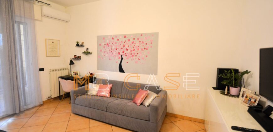 Grazioso TRILOCALE con CORTE PRIVATA150mq – Albenga