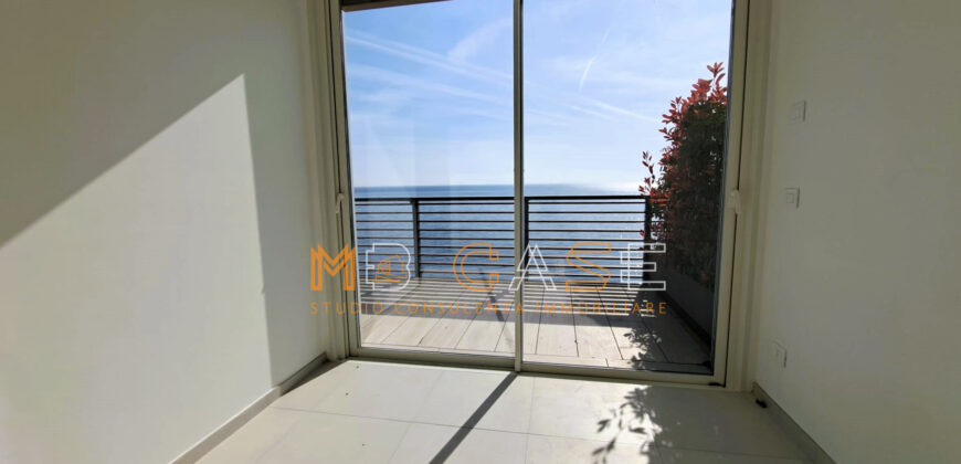 Prestigioso Attico con Vista Mare – Castello Borelli, Borghetto Santo Spirito