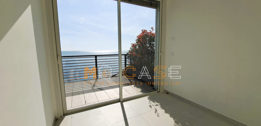 Prestigioso Attico con Vista Mare – Castello Borelli, Borghetto Santo Spirito