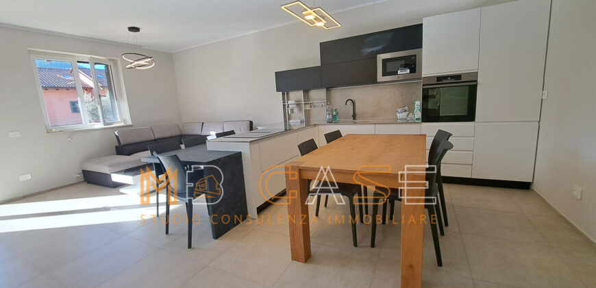 1VILLA A SCHIERA CON GIARDINO NUOVA IN CLASSE A