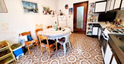 APPARTAMENTO QUADRILOCALE DA RISTRUTTURARE