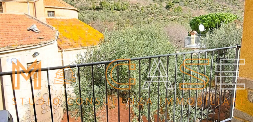 RUSTICO Cielo-Terra RISTRUTTURATO Vista  Monti/Mare