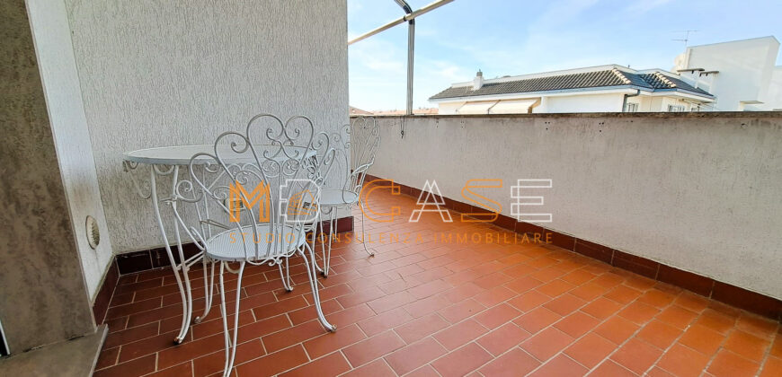1 VENDITA ESCLUSIVO APPARTAMENTO-ATTICO CON BOX AUTO- Albenga, Zona Residenziale