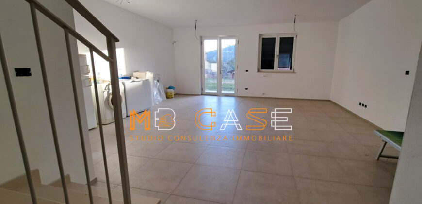 1VILLA A SCHIERA CON GIARDINO NUOVA IN CLASSE A