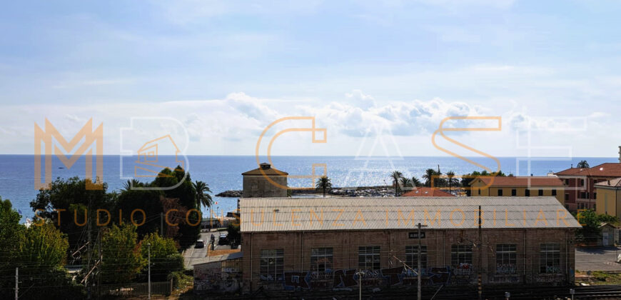 Attico Nuovo Vista Mare – Classe A+++, Terrazzo, Solarium e Box – Albenga