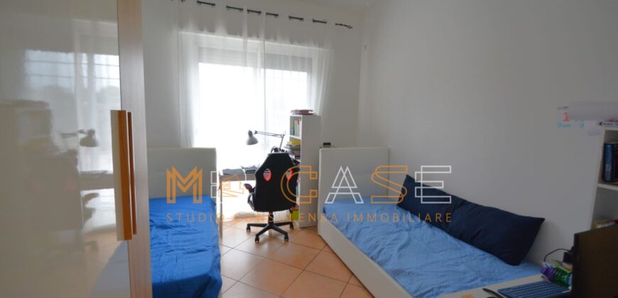 Grazioso TRILOCALE con CORTE PRIVATA150mq – Albenga