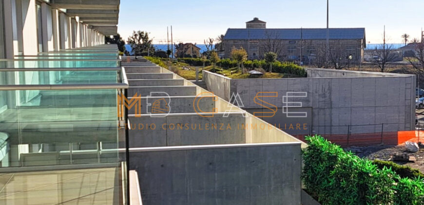 PRESTIGIOSO TRILOCALE DUPLEX NUOVO con PISCINA