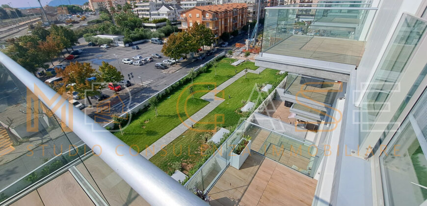 Attico Nuovo Vista Mare – Classe A+++, Terrazzo, Solarium e Box – Albenga