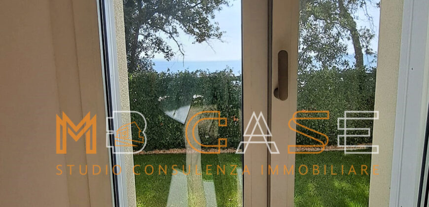BILOCALE SEMINDIPENDENTE CON GIARDINO CLASSE A4