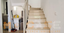 1VILLA A SCHIERA CON GIARDINO NUOVA IN CLASSE A