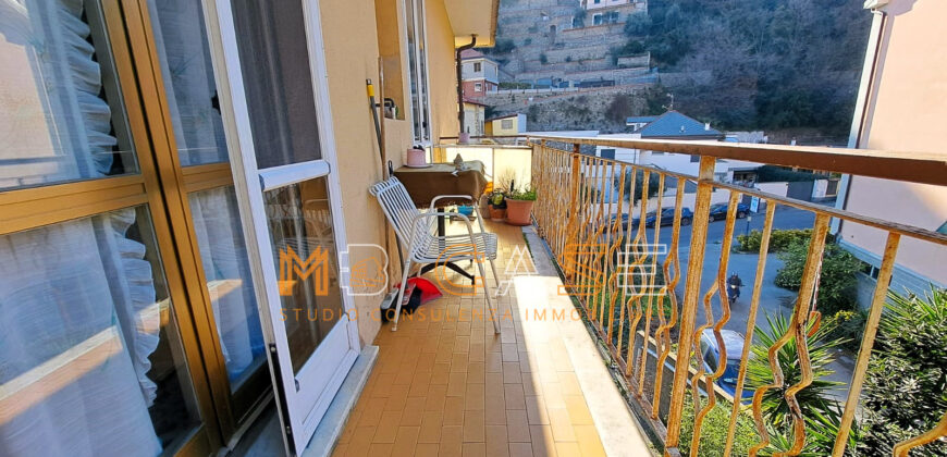 APPARTAMENTO QUADRILOCALE DA RISTRUTTURARE