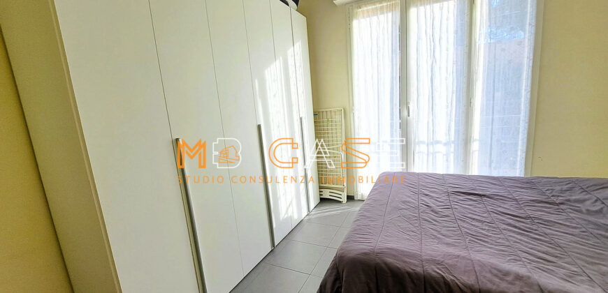 SPLENDIDO BILOCALE RISTRUTTURATO ed ARREDATO 50mt MARE