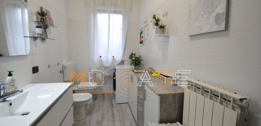 Grazioso TRILOCALE con CORTE PRIVATA150mq – Albenga