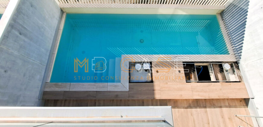 PRESTIGIOSO TRILOCALE DUPLEX NUOVO con PISCINA