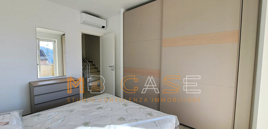 1VILLA A SCHIERA CON GIARDINO NUOVA IN CLASSE A