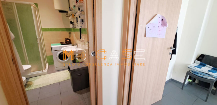 SPLENDIDO BILOCALE RISTRUTTURATO ed ARREDATO 50mt MARE