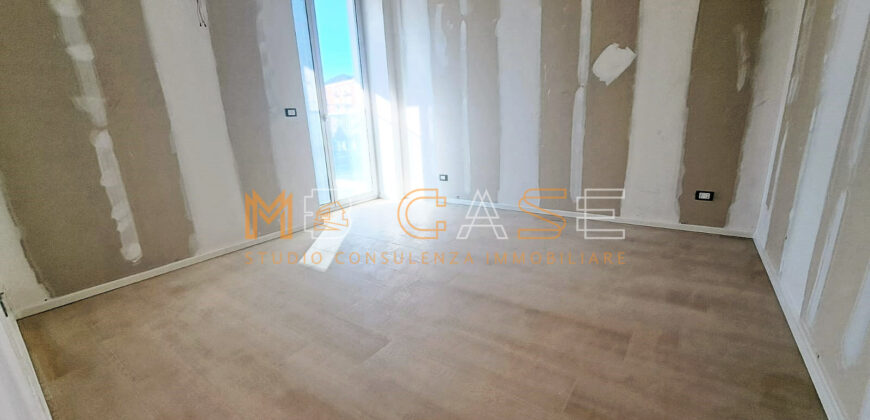 PRESTIGIOSO TRILOCALE DUPLEX NUOVO con PISCINA