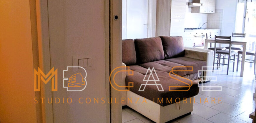 PLURILOCALE con DOPPI Servizi, Terrazza Visa Mare e Ampio BOX- 600 Mt. Mare