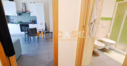 SPLENDIDO BILOCALE RISTRUTTURATO ed ARREDATO 50mt MARE