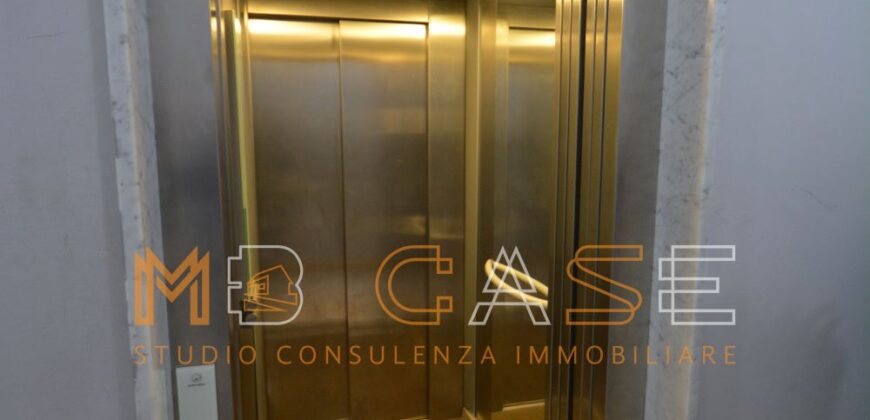 Grazioso TRILOCALE con CORTE PRIVATA150mq – Albenga