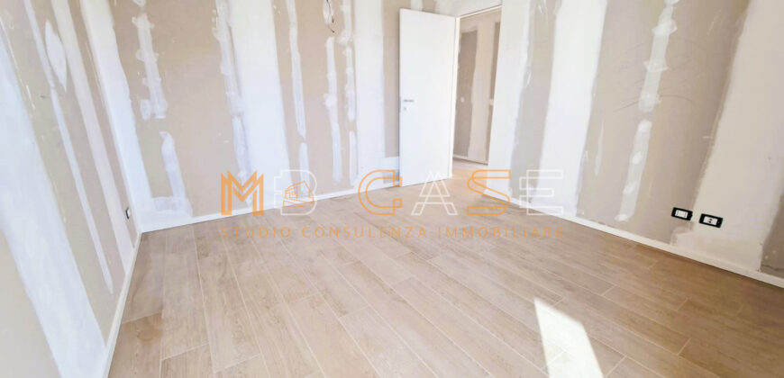 PRESTIGIOSO TRILOCALE DUPLEX NUOVO con PISCINA