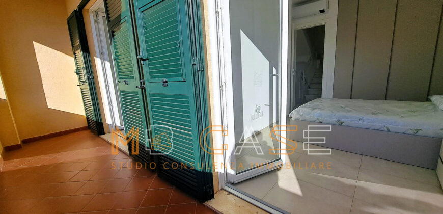 1VILLA A SCHIERA CON GIARDINO NUOVA IN CLASSE A