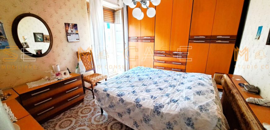 APPARTAMENTO QUADRILOCALE DA RISTRUTTURARE