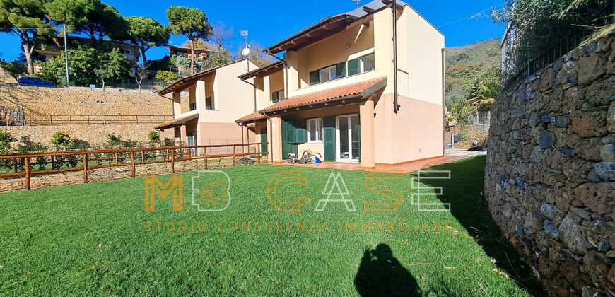 1VILLA A SCHIERA CON GIARDINO NUOVA IN CLASSE A