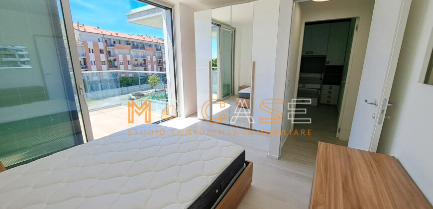 PRESTIGIOSO TRILOCALE DUPLEX NUOVO ARREDATO con PISCINA