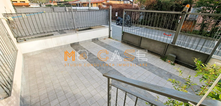 SPLENDIDO BILOCALE RISTRUTTURATO ed ARREDATO 50mt MARE