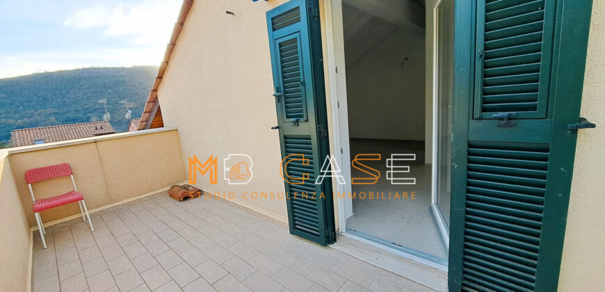 1VILLA A SCHIERA CON GIARDINO NUOVA IN CLASSE A