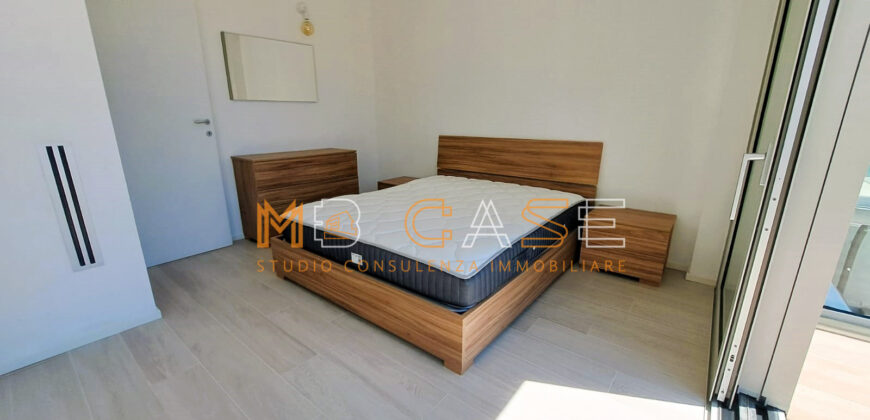 PRESTIGIOSO TRILOCALE DUPLEX NUOVO ARREDATO con PISCINA