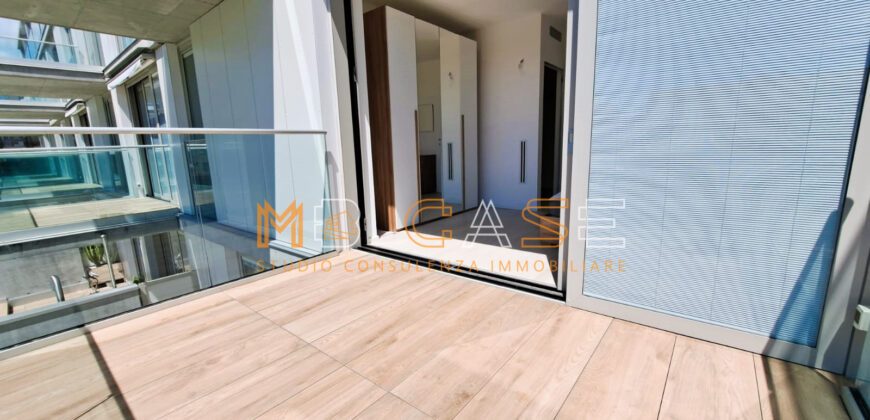 PRESTIGIOSO TRILOCALE DUPLEX NUOVO ARREDATO con PISCINA