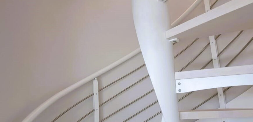 Attico Nuovo Vista Mare – Classe A+++, Terrazzo, Solarium e Box – Albenga