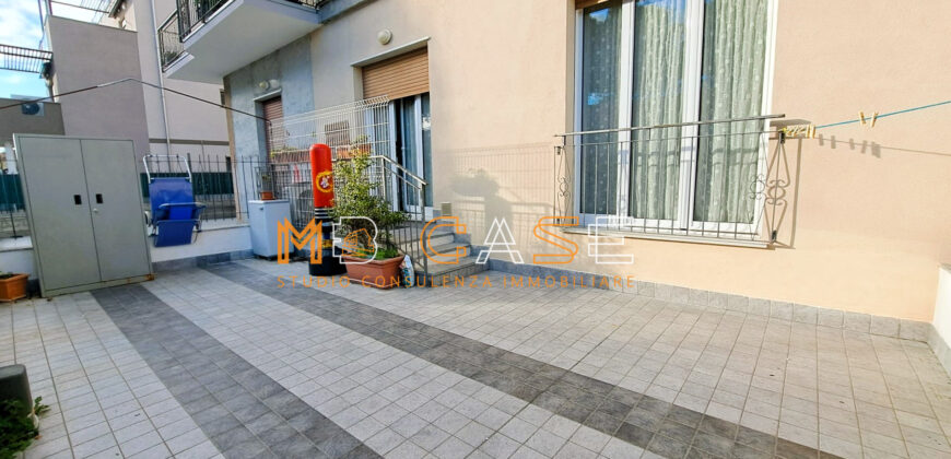 SPLENDIDO BILOCALE RISTRUTTURATO ed ARREDATO 50mt MARE