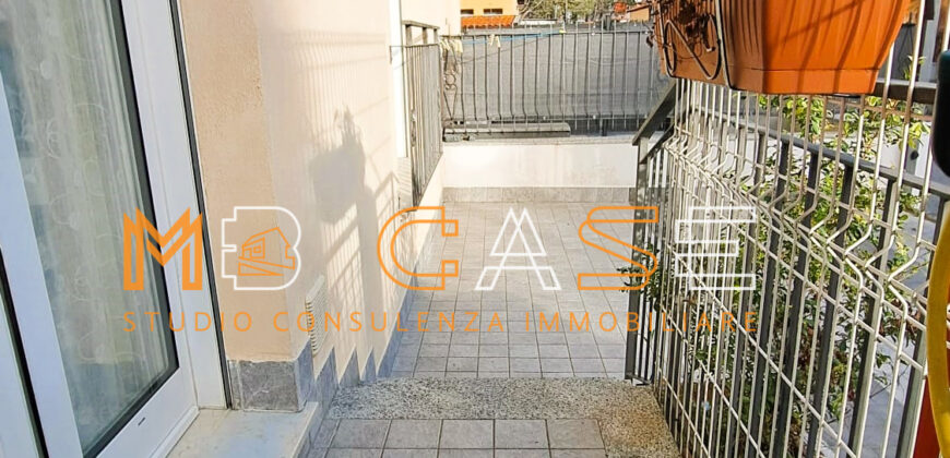 SPLENDIDO BILOCALE RISTRUTTURATO ed ARREDATO 50mt MARE
