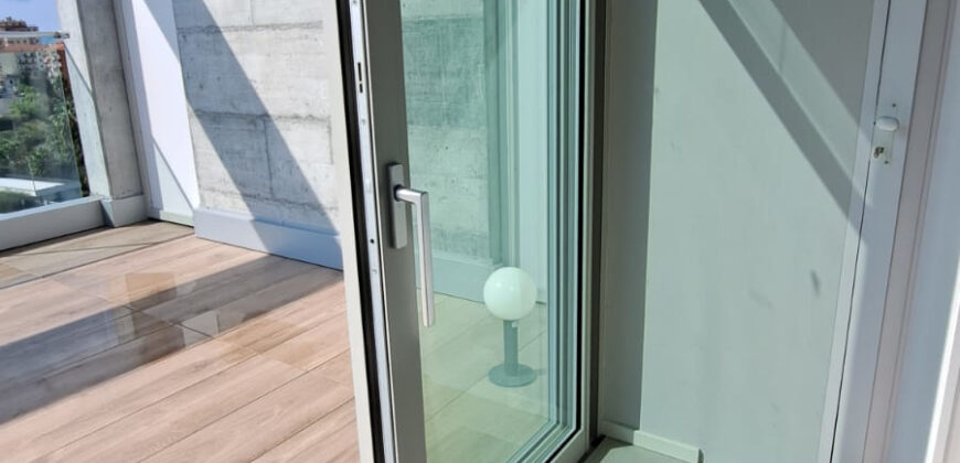 Attico Nuovo Vista Mare – Classe A+++, Terrazzo, Solarium e Box – Albenga
