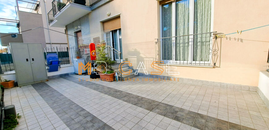 SPLENDIDO BILOCALE RISTRUTTURATO ed ARREDATO 50mt MARE