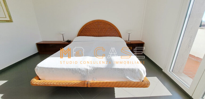 1 VENDITA ESCLUSIVO APPARTAMENTO-ATTICO CON BOX AUTO- Albenga, Zona Residenziale