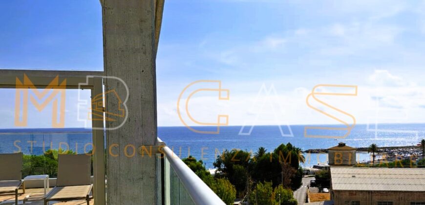 Attico Nuovo Vista Mare – Classe A+++, Terrazzo, Solarium e Box – Albenga